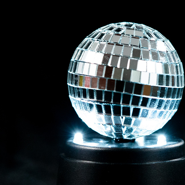 EVERMORE Silvery Rotatable Mosaic Ball With Headphone Hole LED Light